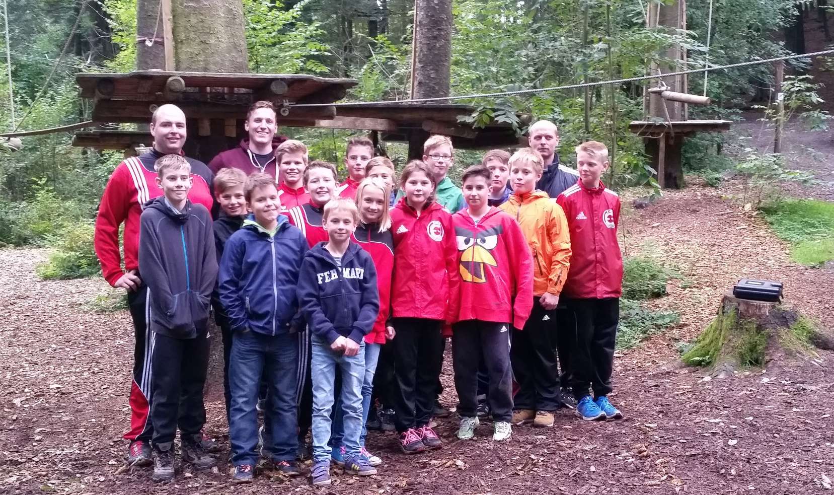 D und C Jugend im Kletterpark Web